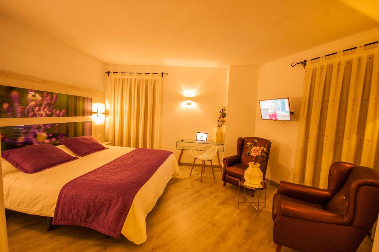 Hotel Hc Zoom โปโซบลังโก ภายนอก รูปภาพ