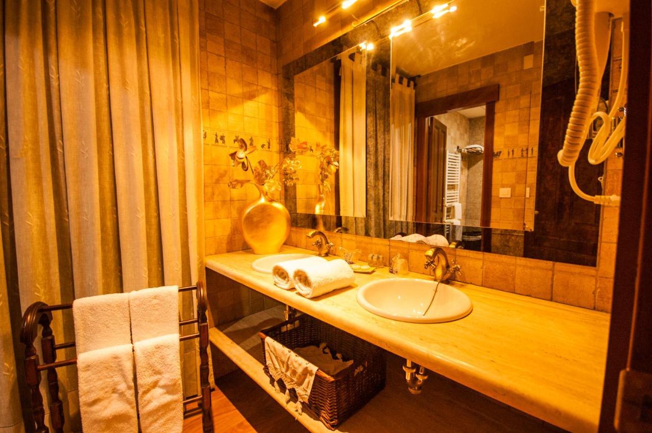 Hotel Hc Zoom โปโซบลังโก ภายนอก รูปภาพ